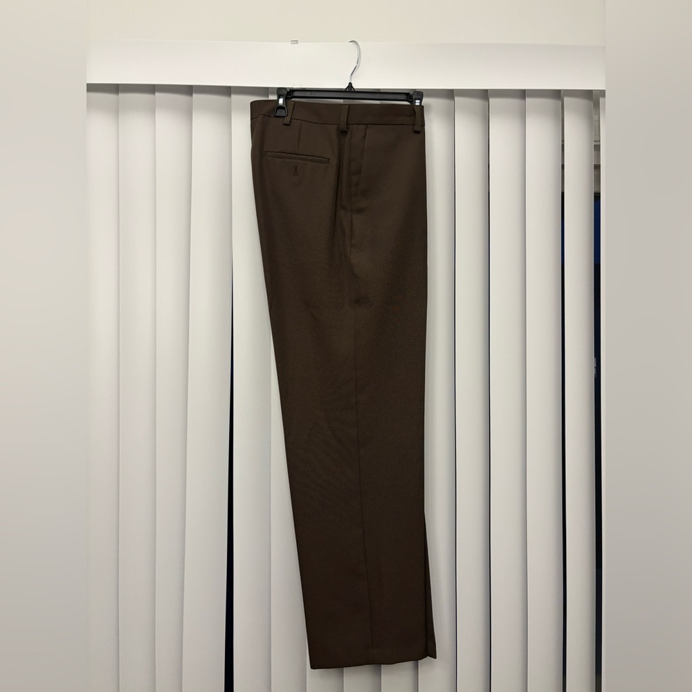 Haggar Men's Classic Brown Dress Pants